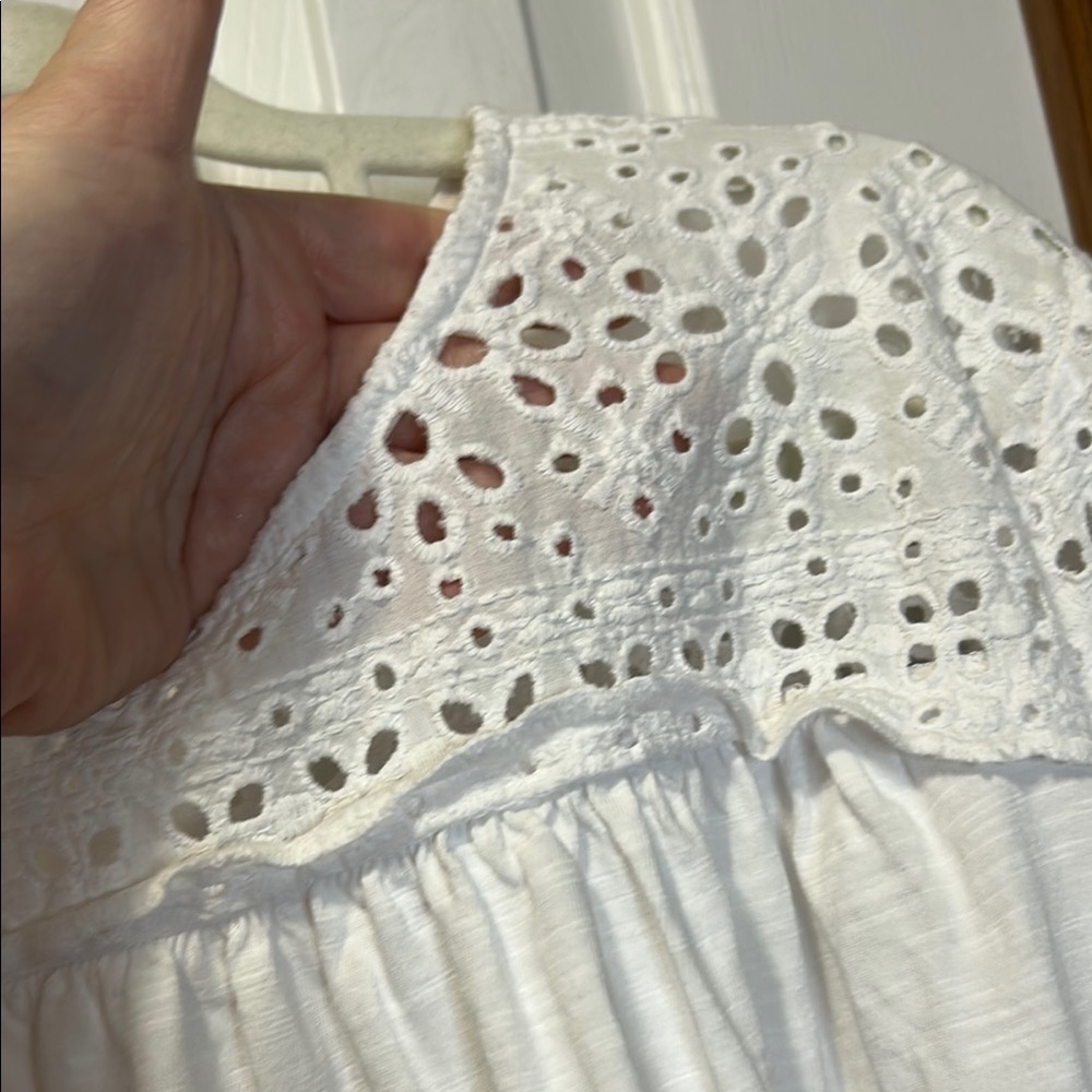 Lane Bryant White Relaxed Eyelet Lace Collar Blouse EUC 26/28 - Picture 5 of 7